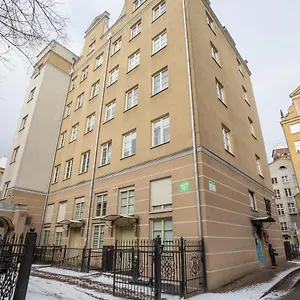 Cichy Zakatek Obok Fontanny Neptuna Gdansk