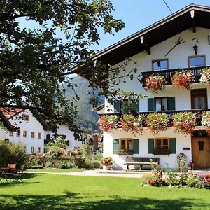 https://schwaigerhof-marquartstein.com-bavaria.com