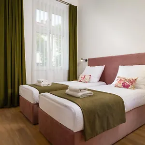 https://rajska-residence.krakowhotelspoland.com